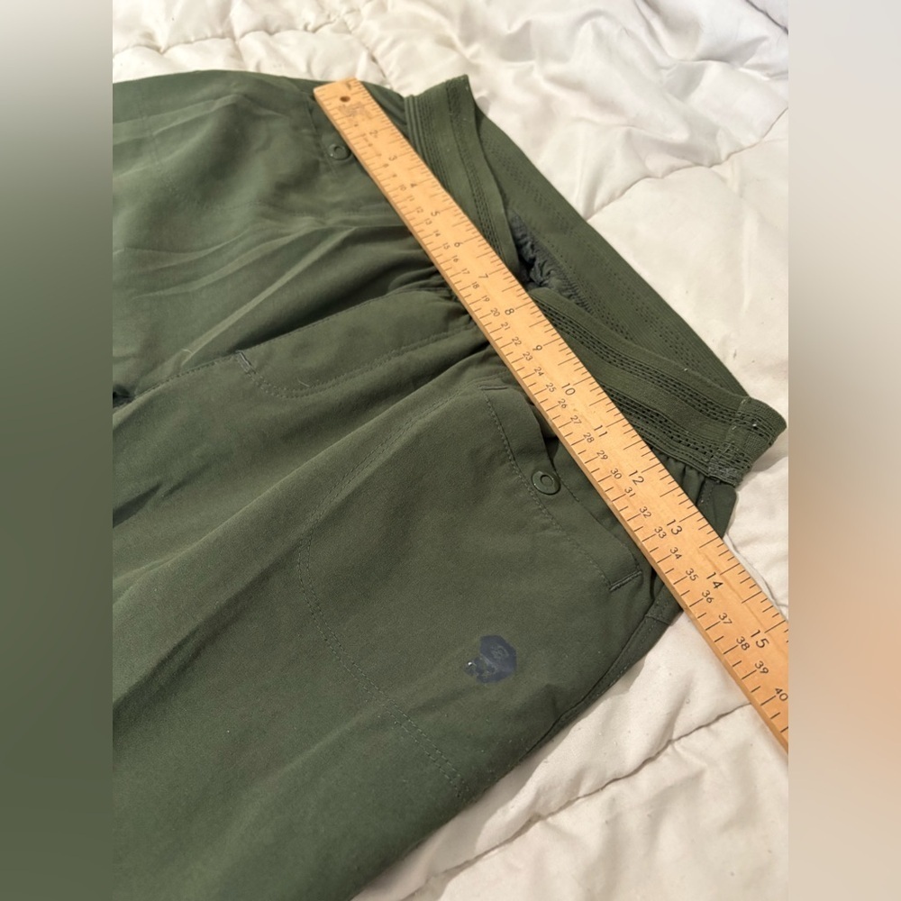 Mountain Hardwear Olive Green Women's Pants - Picture 6 of 10